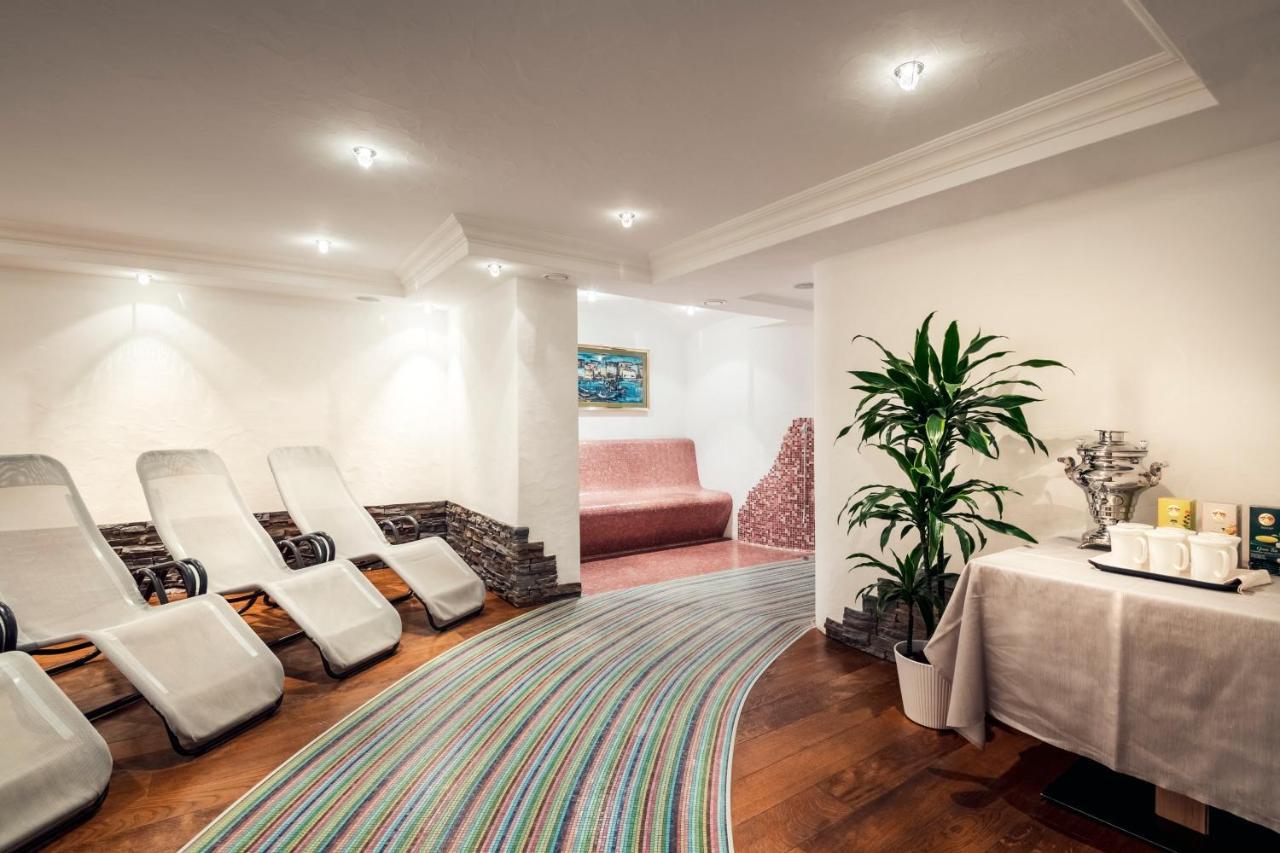 Piccolo Hotel Claudia No Pets San Vigilio Di Marebbe Exterior photo